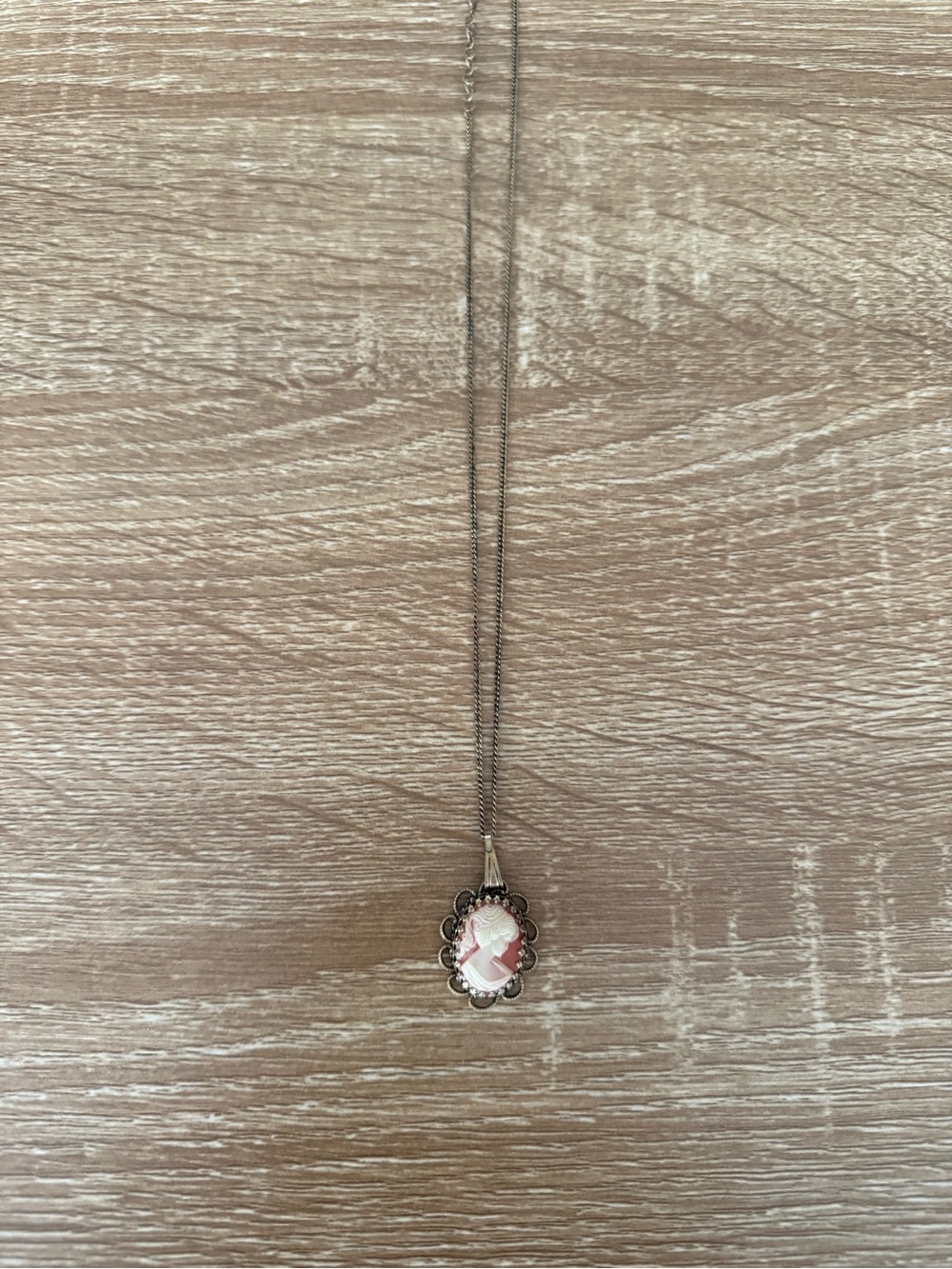 Vintage Cameo Pendant Necklace